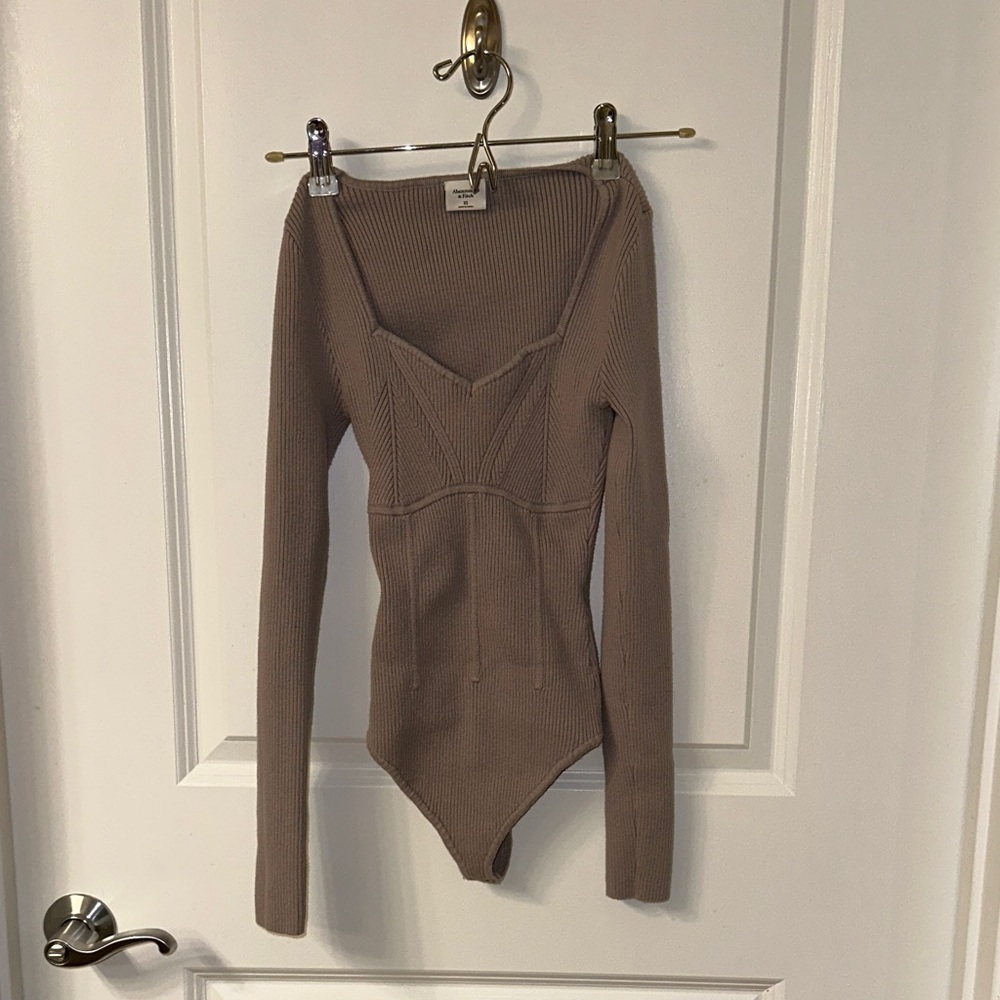 Abercrombie & Fitch Ribbed Knit bodysuit in Taupe